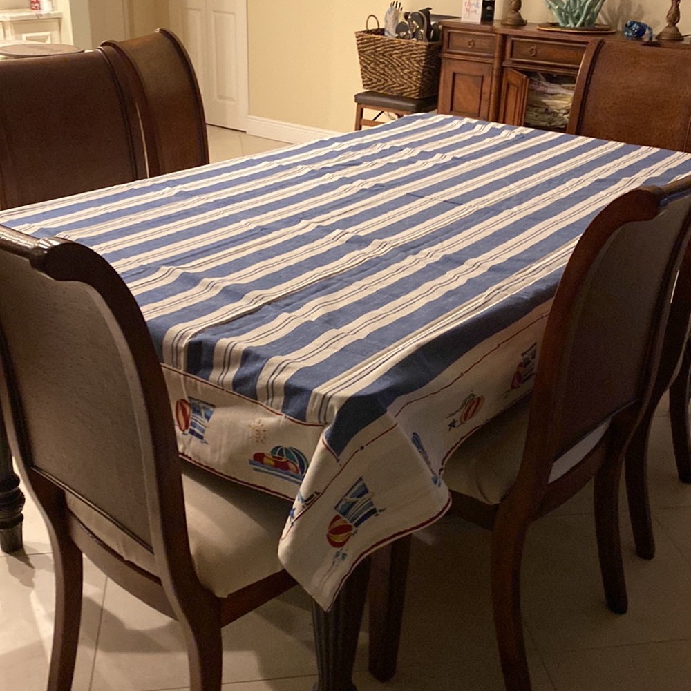 William Sonoma tablecloth - Picture 5 of 5